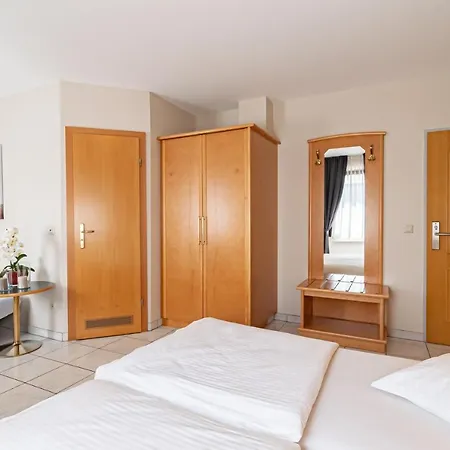 Re'ser Stuff Hotel 3*