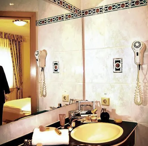 Hotel Re'ser Stuff 3*