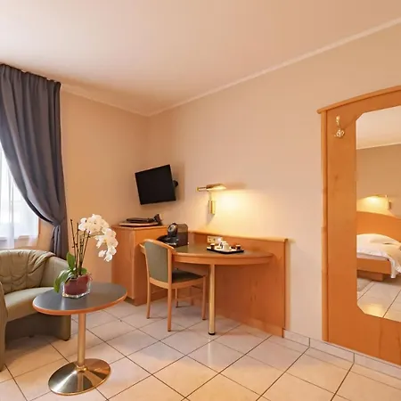 Hotel Re'Ser Stuff Hotel 3*