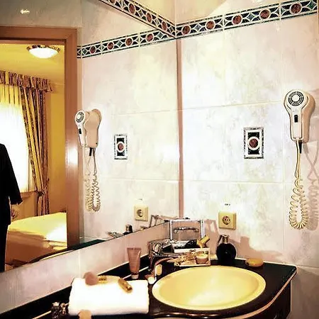 Hotel Hotel Re'Ser Stuff 3*