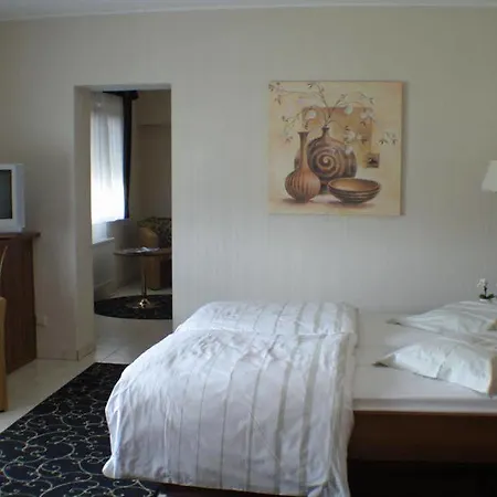 Hotel Re'Ser Stuff Roeser