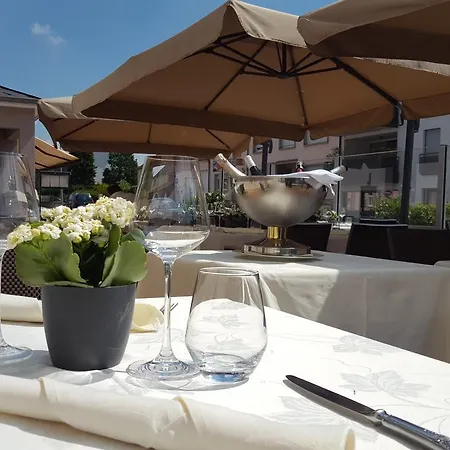 Re'ser Stuff Hotel Roeser