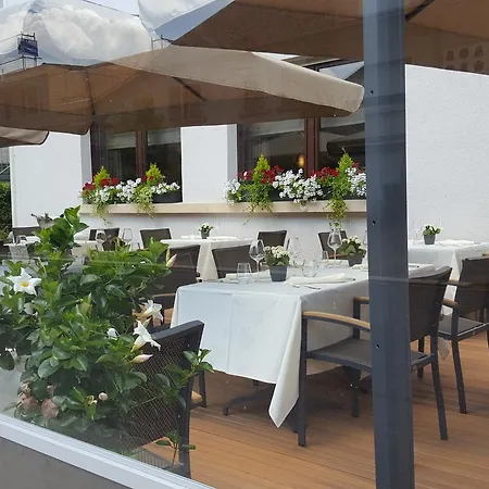 Hotel Re'ser Stuff 3*